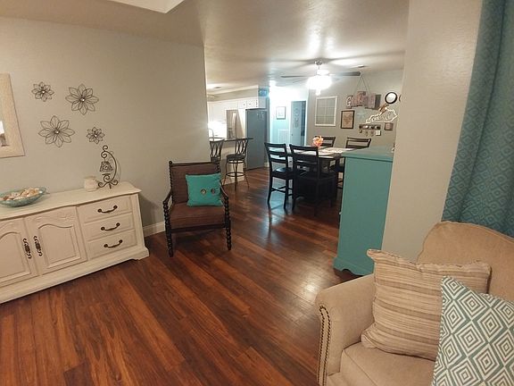 4th image of 306 N Bayou Bend Dr