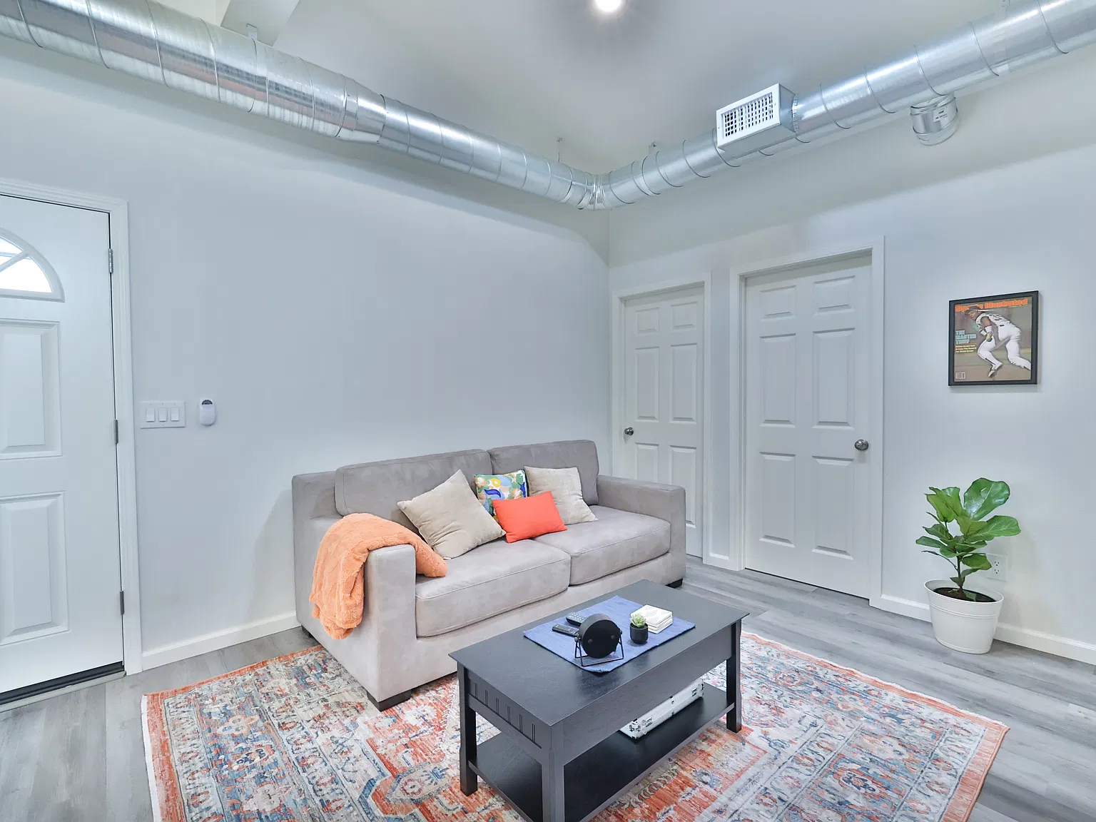 2 bed, 1200 sqft, $3,000 — Photo 4
