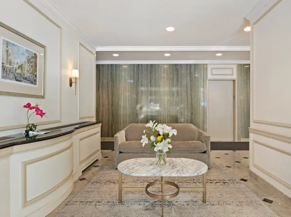 301 East 69th Street image 14 of 14