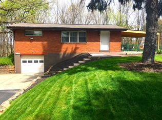 305 W Fenn Dr, Gibsonia, PA