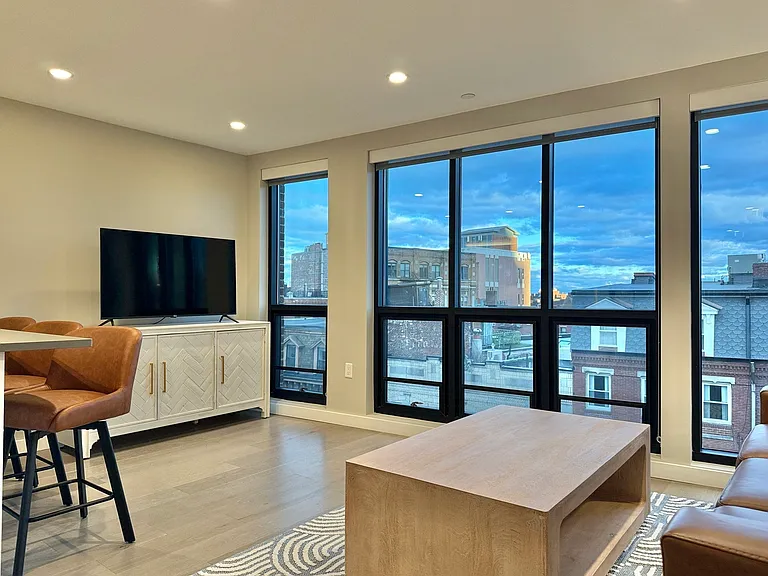 244 Hanover St #610 — Photo 7