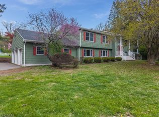 46 Sutton Rd, Tewksbury Twp., NJ 08833