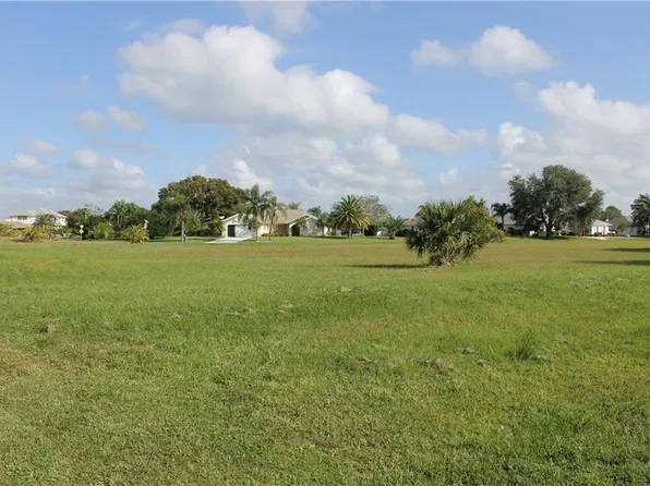 11663 SW Dallas Dr N, Lake Suzy, FL 34269