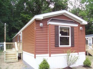 25 Carpenter Ln TRLR 4, Saratoga Springs, NY 12866