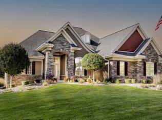 W333S9955 Genevieve Dr, Mukwonago, WI 53149