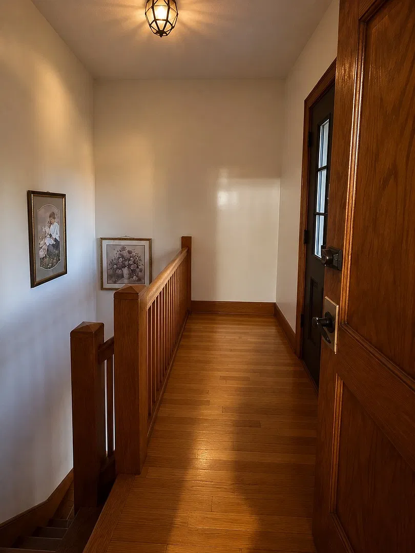 3 bed, 950 sqft, $1,600 — Photo 2
