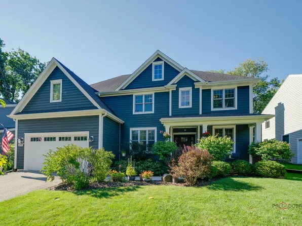 249 E Ellis Ave, Libertyville, IL 60048