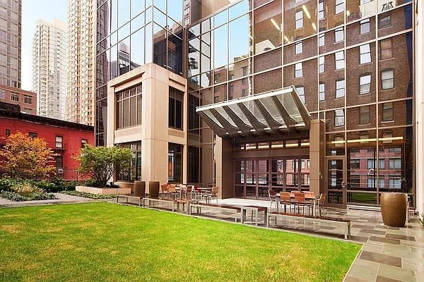 Rented by Nest Seekers International | media 63