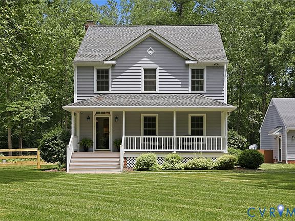 3rd image of 15425 Pine Green Ln