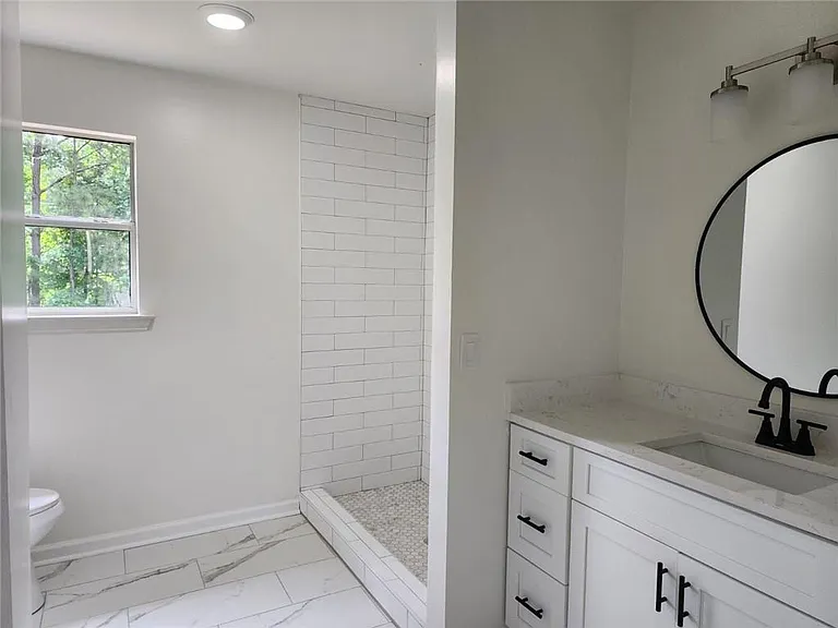 118 Jade Ln — Photo 15