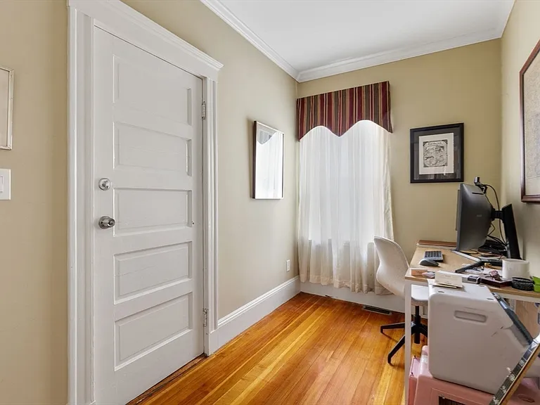 77 Montebello Rd #2 — Photo 14
