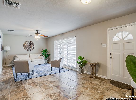 4th image of 3214 Albin Dr