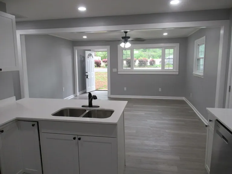 155 Watson St — Photo 2