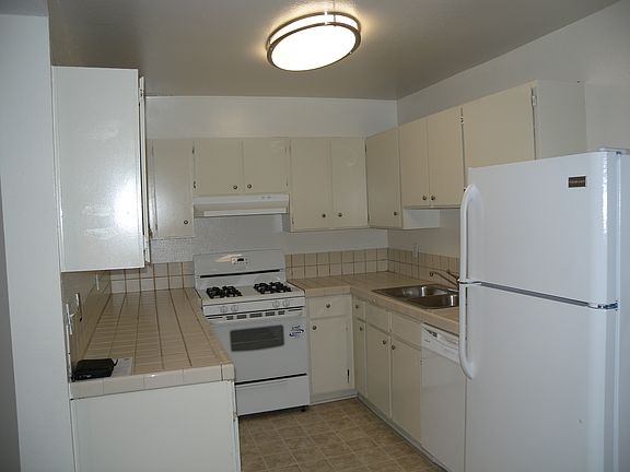 4th image of 1117 Havenhurst Dr APT 204