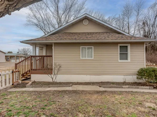 809 State St, East Carondelet, IL 62240
