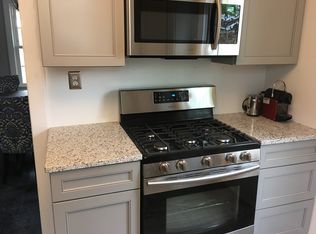 1390 Delia Ave, Akron, OH 44320