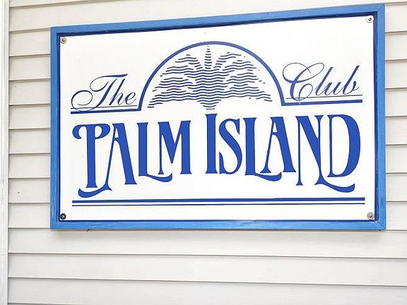 2nd image of 7512 Palm Island Dr S Building 1