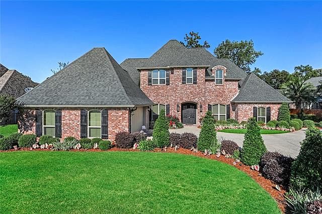 1st image of 363 Sandalwood Dr