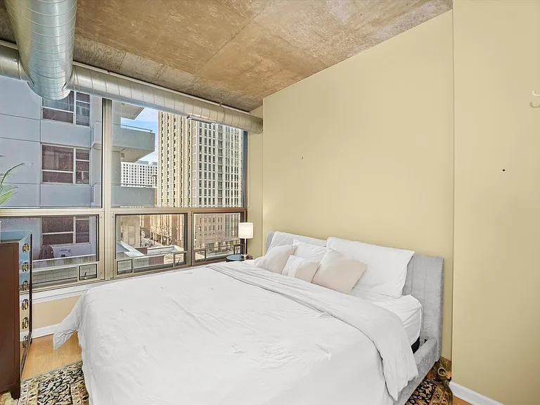 125 E 13th St #515 — Photo 13