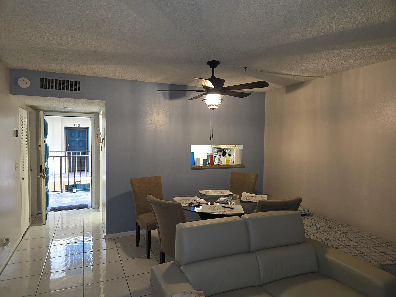 1 bed, 1.5 bath, 680 sqft, $1,800 — Photo 3