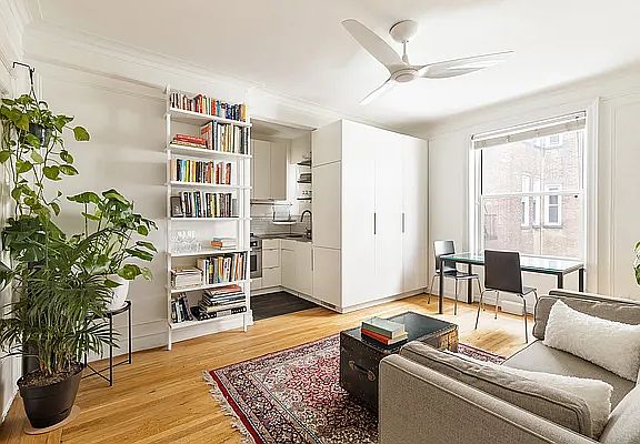 2nd image of 59 Pineapple St APT 6G