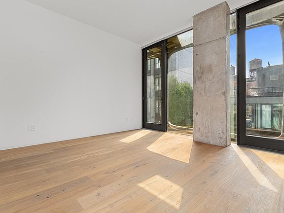 4th image of 325 W Broadway APT 5C