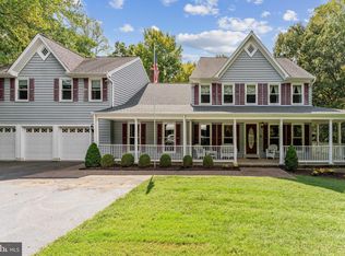 7520 Ox Rd, Fairfax Station, VA 22039