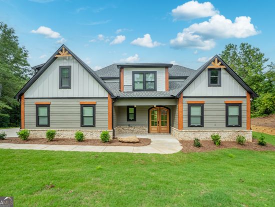 303 Tumbling Shoals Ct, Gray, GA 31032