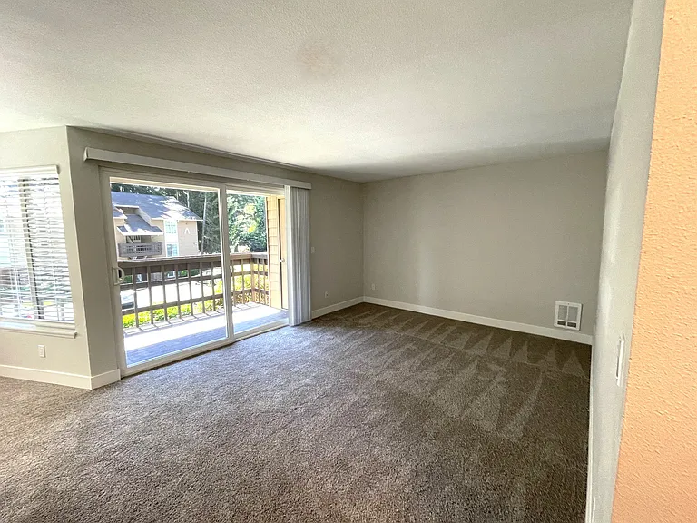 Bridlewood — Photo 6