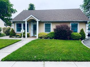 538 Old Country Rd, Plainview, NY 11803