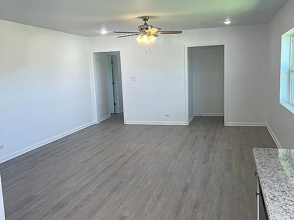 3rd image of 13846 W Main St