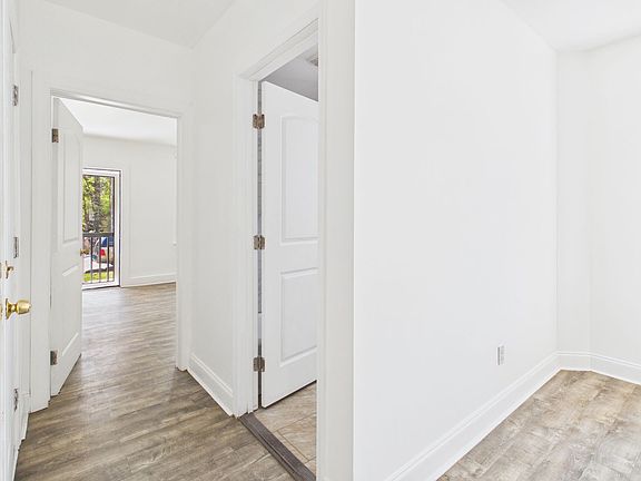 4th image of 2508 North Ave #1