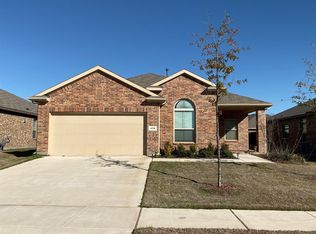436 Spring Dr, Saginaw, TX 76131