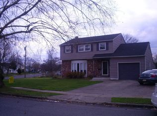 516 Monroe Ave, Edgewater Park, NJ 08010