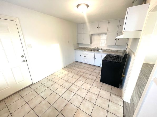 1203 Harrington Ave #B