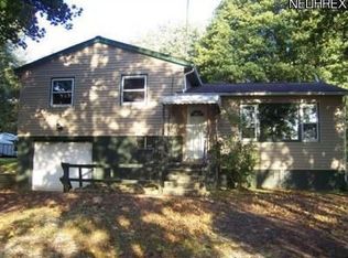 173 1st St SE, Barberton, OH 44203