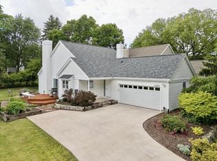 7850 E Oakbrook Circle, Madison, WI 53717