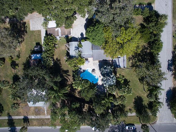 2nd image of 5701 28th Ave S