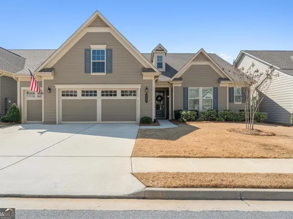 111 Red Maple Dr, Peachtree City, GA 30269