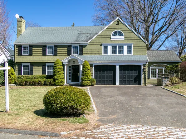 131 Sasco Hill Road, Fairfield, CT 06824