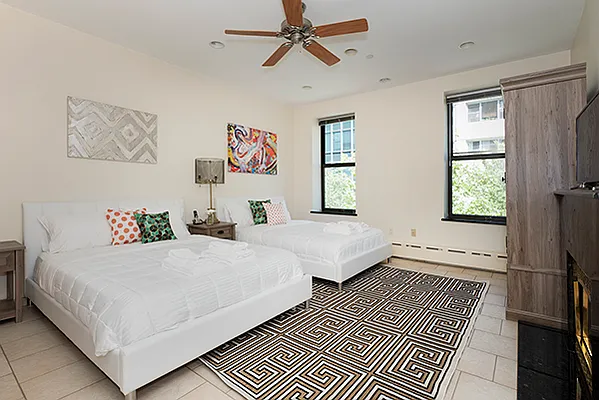 Rented by R New York | media 21