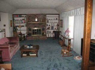10179 N Meadow Wood Ln, Elwood, IN 46036