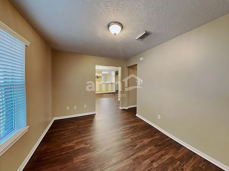 29010 Ashbrook Ln — Photo 10