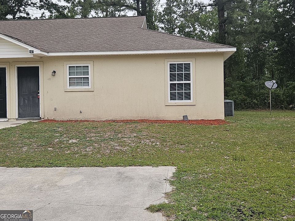 1st image of 107 S Lively Oaks Dr