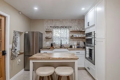 1 bed, 440 sqft, $1,250 — Photo 3