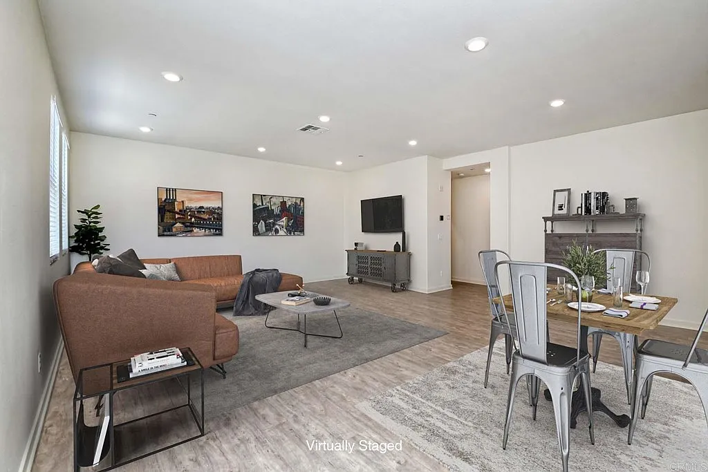 3 bed, 1647 sqft, $3,800 — Photo 3