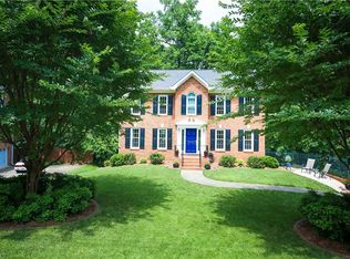 4853 Selwyn Dr, Winston Salem, NC 27104