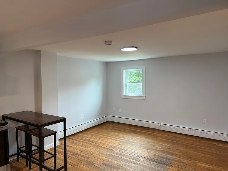 94 Park St #3 — Photo 7