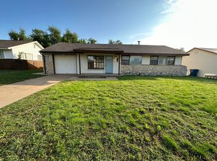 209 Gill Dr, Midwest City, OK 73110
