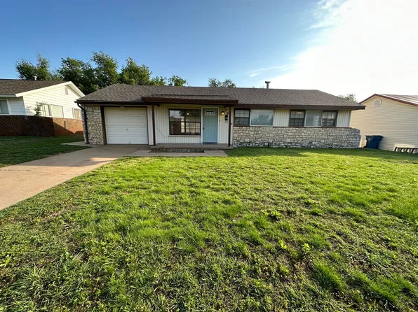 209 Gill Dr, Midwest City, OK 73110